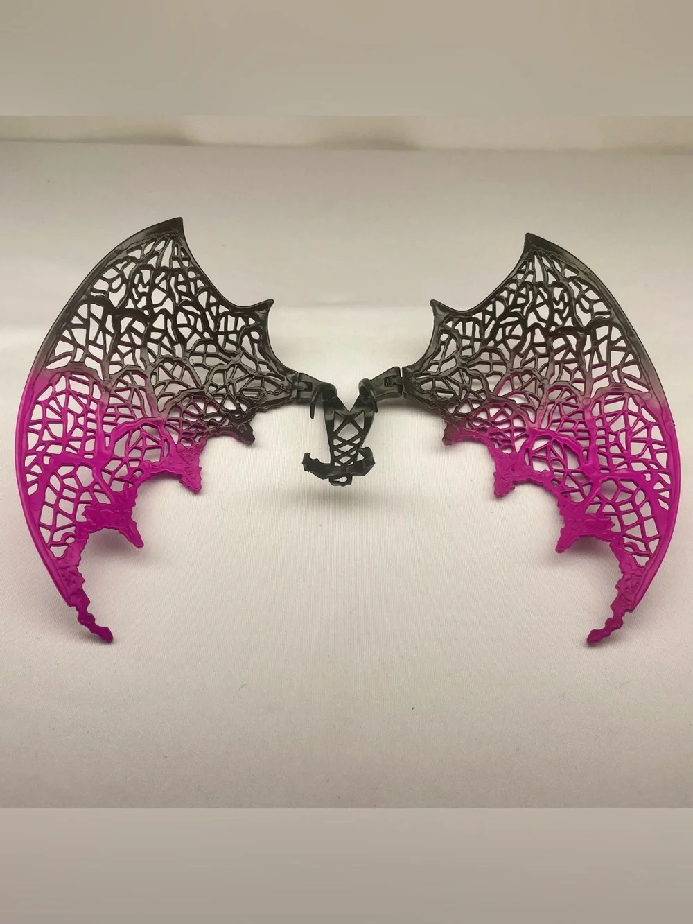 Mattel Monster High Draculaura Ghouls Rule Doll Wings